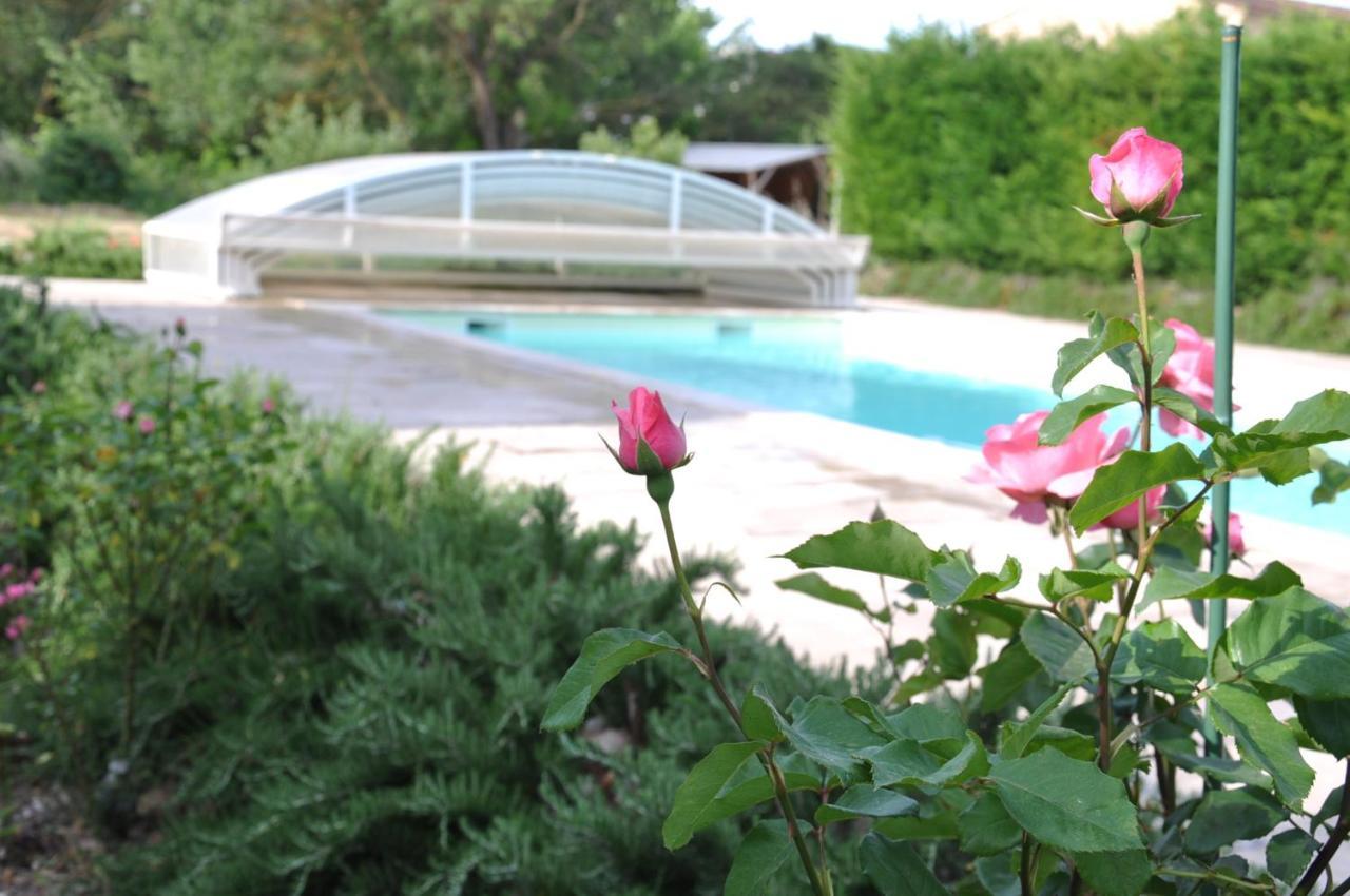 La Ferme De Tonton Jules 2 Hotel Entraigues-sur-la-Sorgue Exterior photo