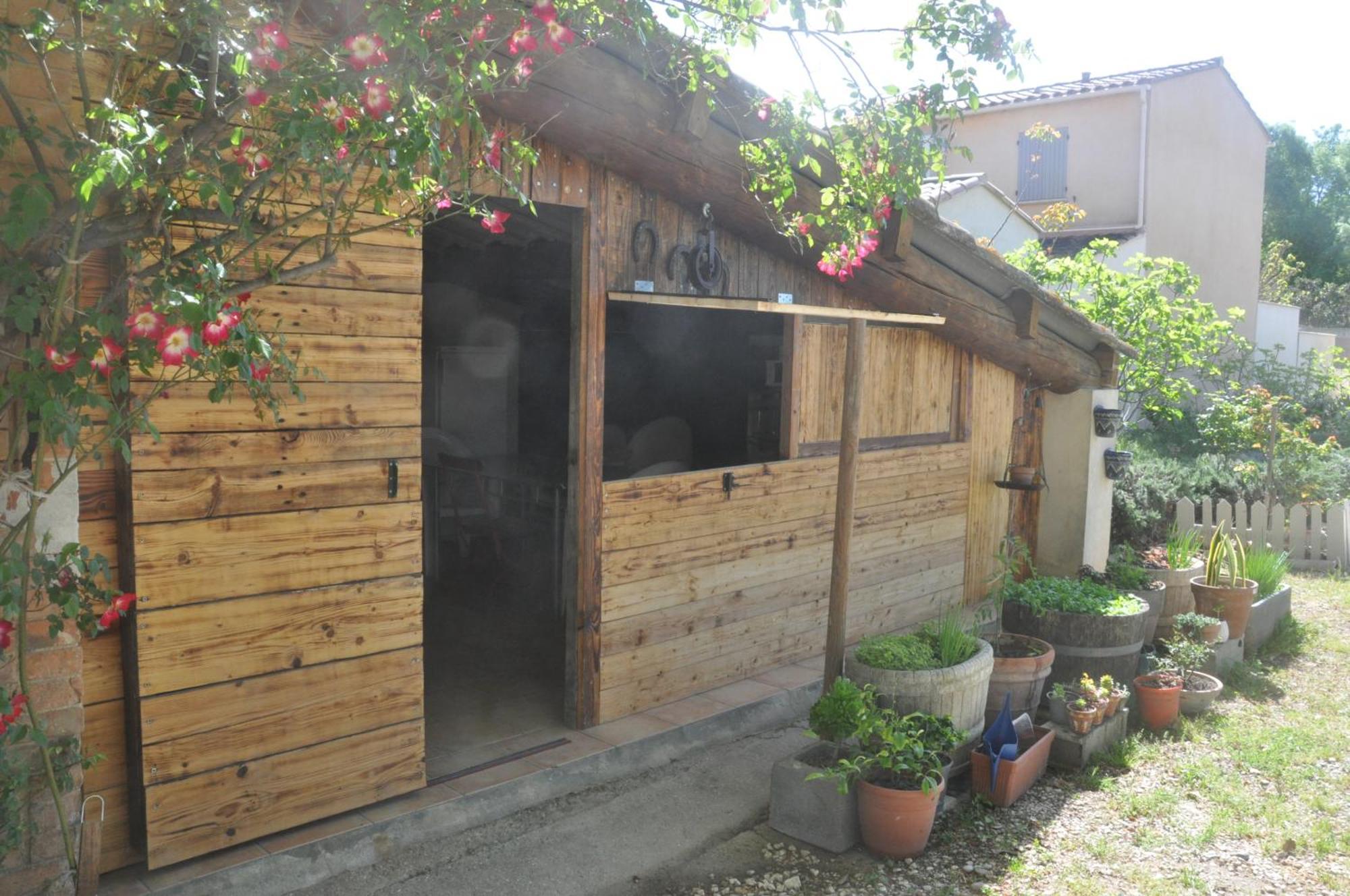 La Ferme De Tonton Jules 2 Hotel Entraigues-sur-la-Sorgue Exterior photo